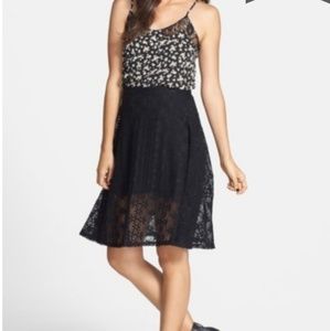 Mimi Chica Lace Midi Skirt sz L